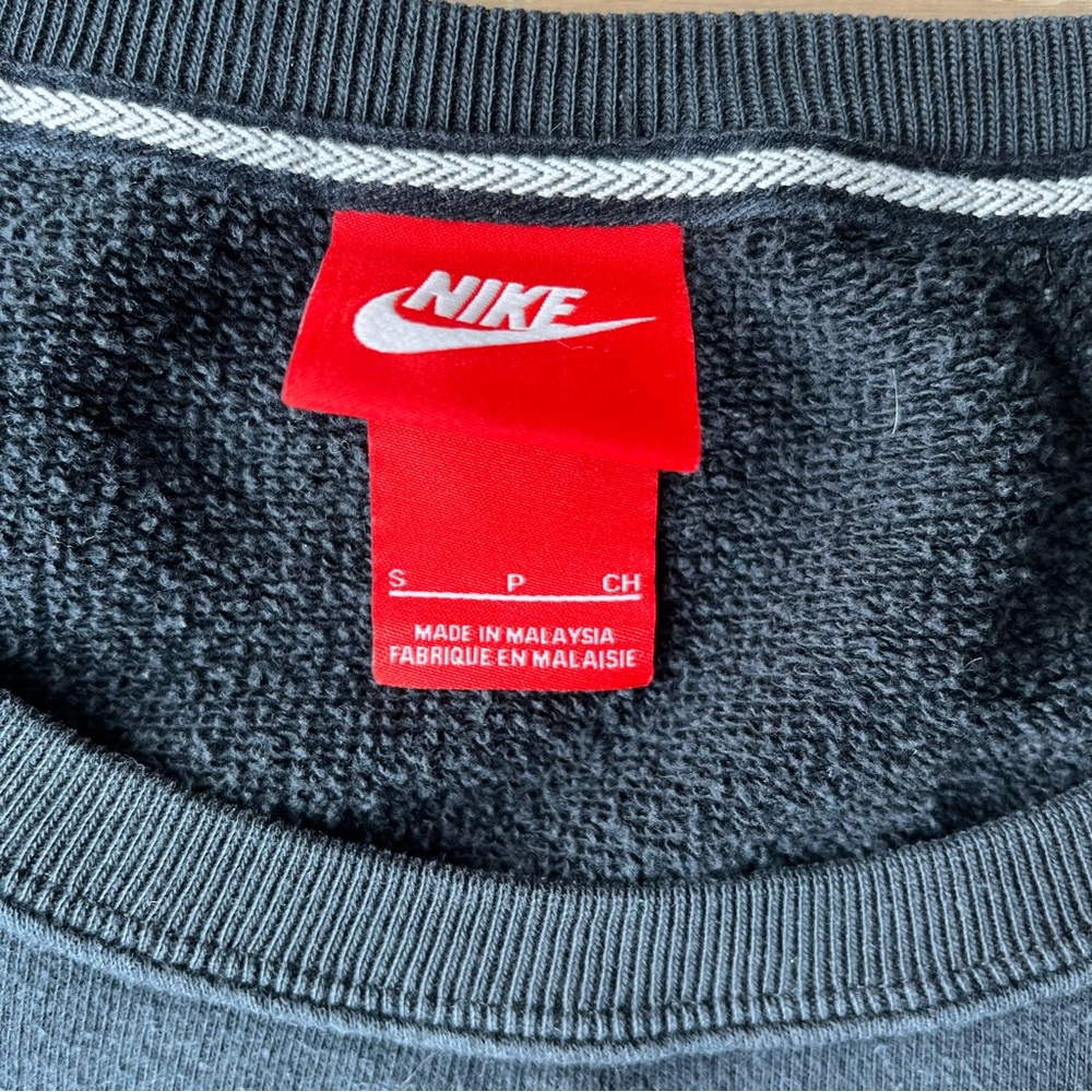 Nike crew neck sweatshirt - Picture 3 of 3